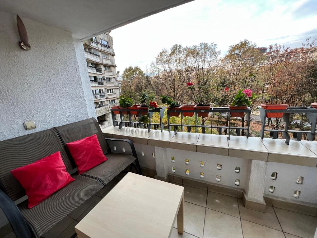 Color Apartments Unirii 14 Blv Букурещ Екстериор снимка