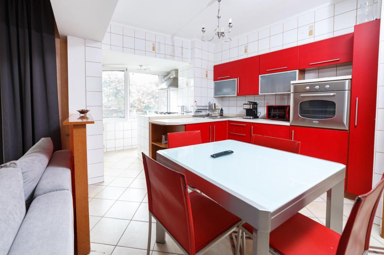 Color Apartments Unirii 14 Blv Букурещ Екстериор снимка