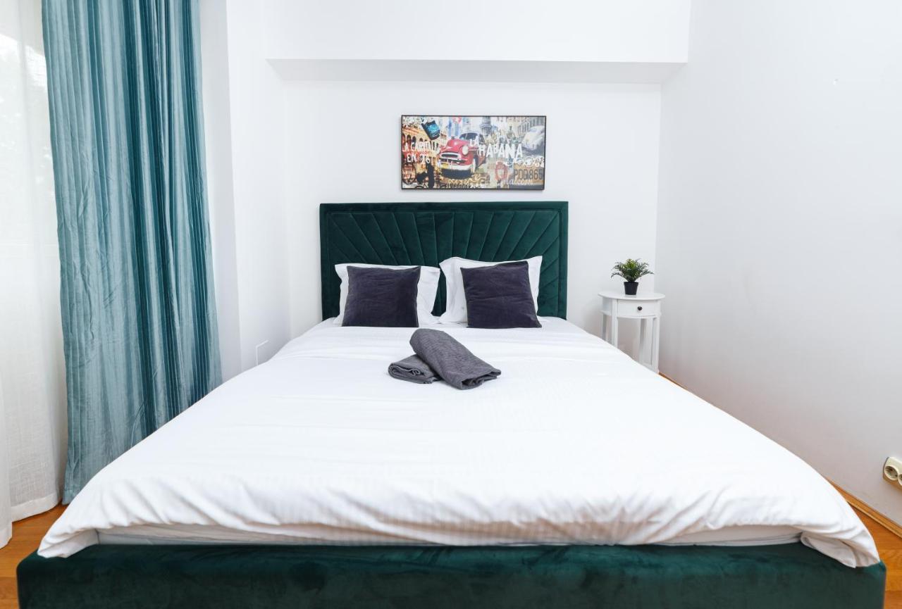 Color Apartments Unirii 14 Blv Букурещ Екстериор снимка